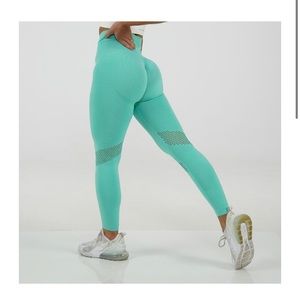 SOLD NVGTN Mint Seamless Leggings